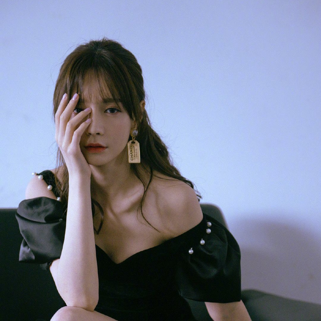 18K  Chanel Paris Pearl Earrings