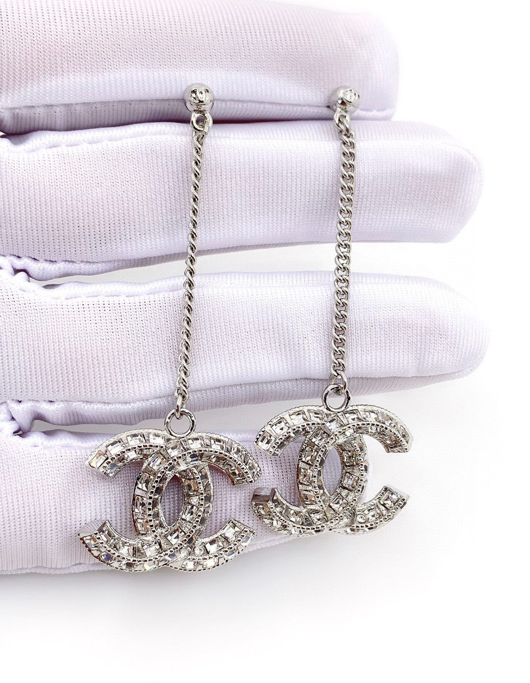 18K  Chanel Long Crystals Earrings