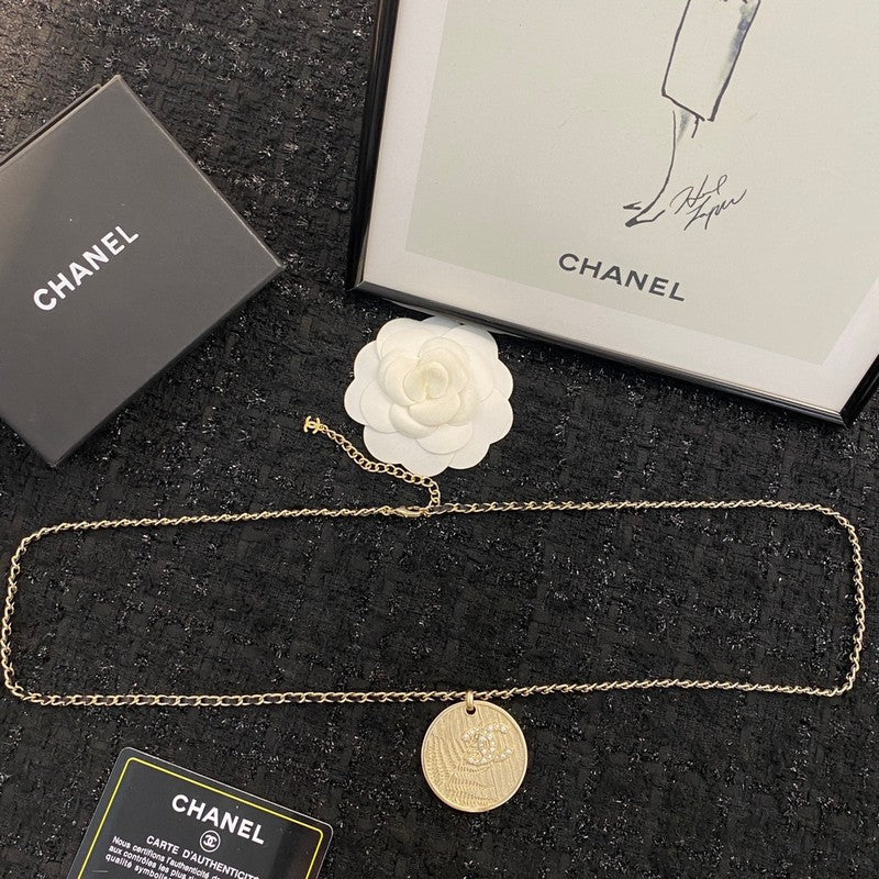 18K  Chanel 22S Vintage Necklace